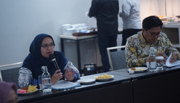 DPRD Kabupaten Cirebon soroti anggaran ASN Rp 2,2 Triliun saat rapat Badan Anggaran, Jumat (8/8/2025)./* (foto Humas DPRD Kab. Cirebon) 
