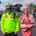 CFD Kuningan Jadi Panggung Keakraban, Polisi dan “Pocong” Curi Perhatian