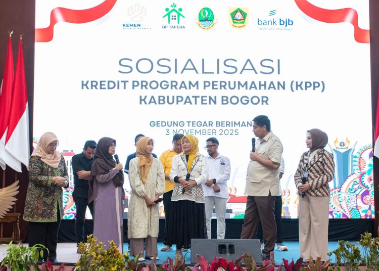 bank bjb mendukung program pemerintah dalam memperluas akses hunian terjangkau di Kabupaten Bogor, dalam sosialisasi KPP di Aula Tegar Beriman, Cibinong, Senin (3/11/2025)./* (foto: Humas bank bjb) 
