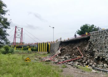 Jembatan Gantung Jabar-Jateng Rusak Dini, Publik Tagih Tanggung Jawab Pelaksana