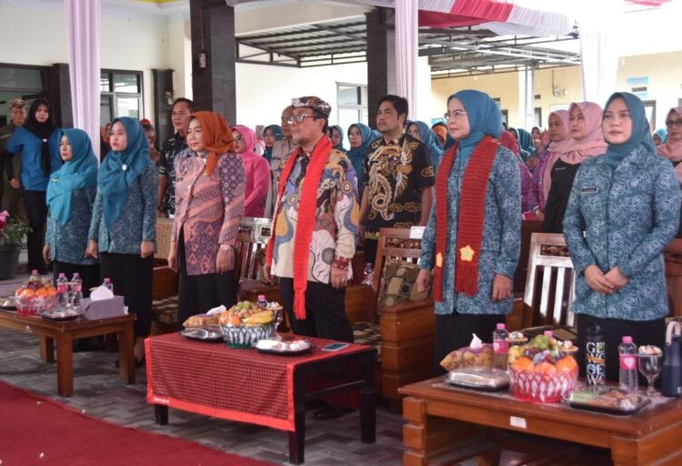 Desa/Kecamatan Dukupuntang mewakili Kabupaten Cirebon dalam ajang lomba P2WKSS Tingkat Jawa Barat 2025./* (foto: Diskominfo) 