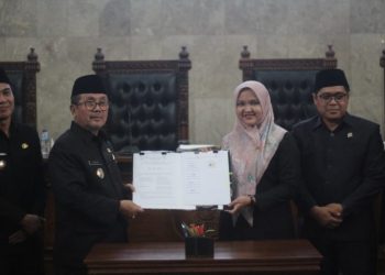 DPRD Sahkan Perda Kawasan Tanpa Rokok dan Dua Raperwan Etika Dewan