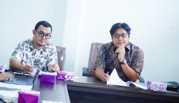 Banmus menggelar rapat perubahan dan penambahan jadwal kegiatan DPRD pada Desember 2025, di gedung dewan, Jumat (13/12/2025)./* (foto: Humas DPRD Kab. Cirebon)