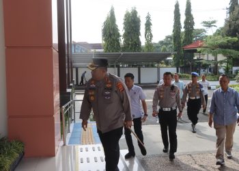 Perkuat Koordinasi Hukum, Kapolresta Cirebon Sambangi Kejari dan PN Sumber