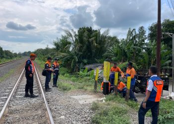 Langkah Tegas KAI, 16 Perlintasan Ilegal di Wilayah Cirebon Ditutup